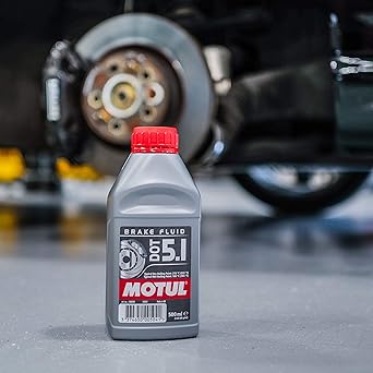Motul - 100951 Motor Vehicle Brake Fluid, DOT 5.1 (N-S) - 500ml