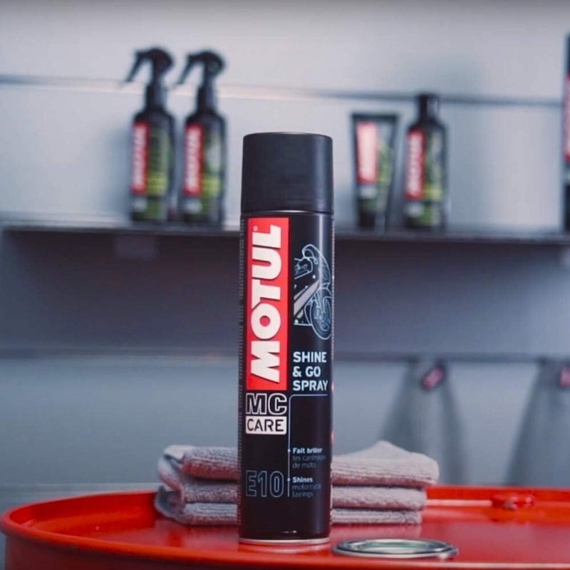 Motul Shine & Go E10 – Premium Motorcycle Cleaner & Spray Shine