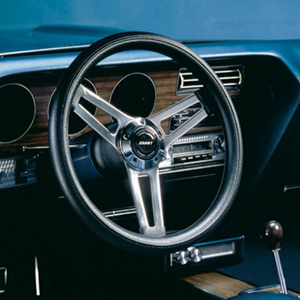 GRANT Classic Steering Wheel 990