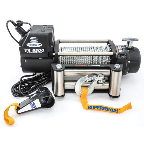 SUPERWINCH 9500# Winch w/Roller Fairlead & 12ft Remote 1595200